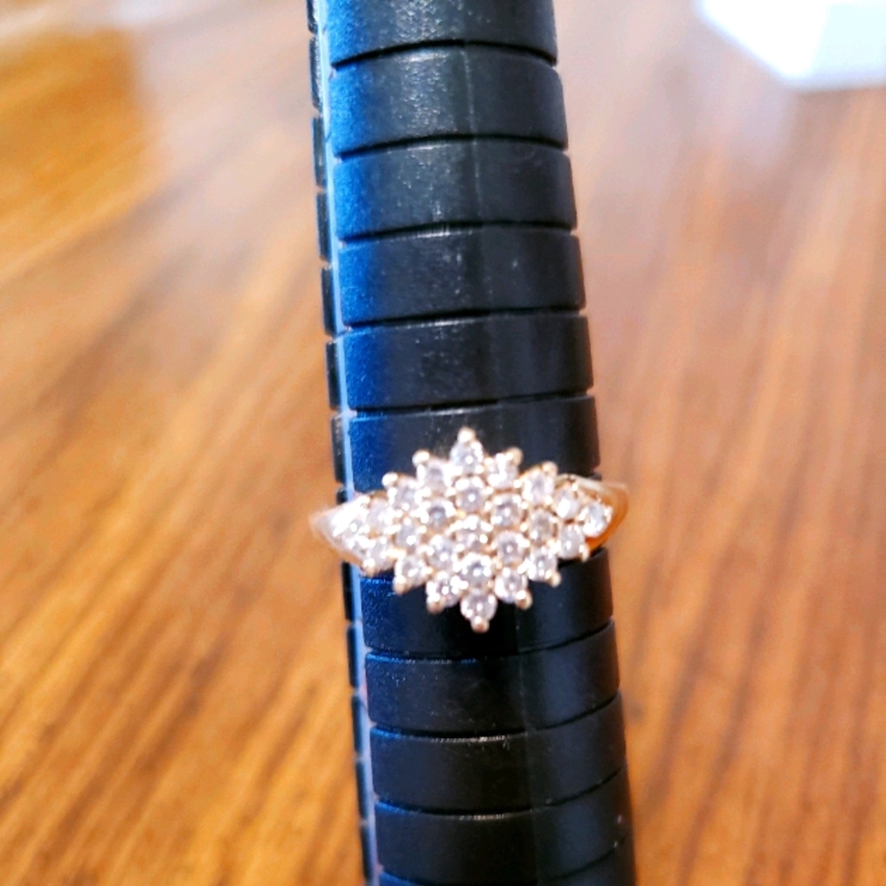 14k YG diamonds ring.